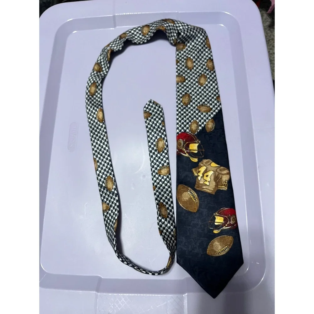BD Baggies Mens Silk Football Houndstooth Necktie Navy Blue Red Gold Made in USA